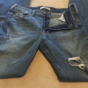 Hollister California 1922 Trading Company jeans
